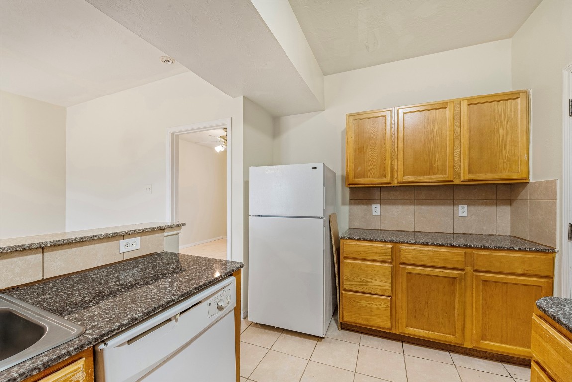 4515 Perry Street, Unit B Houston, TX 77021 - Photo 11 of 26