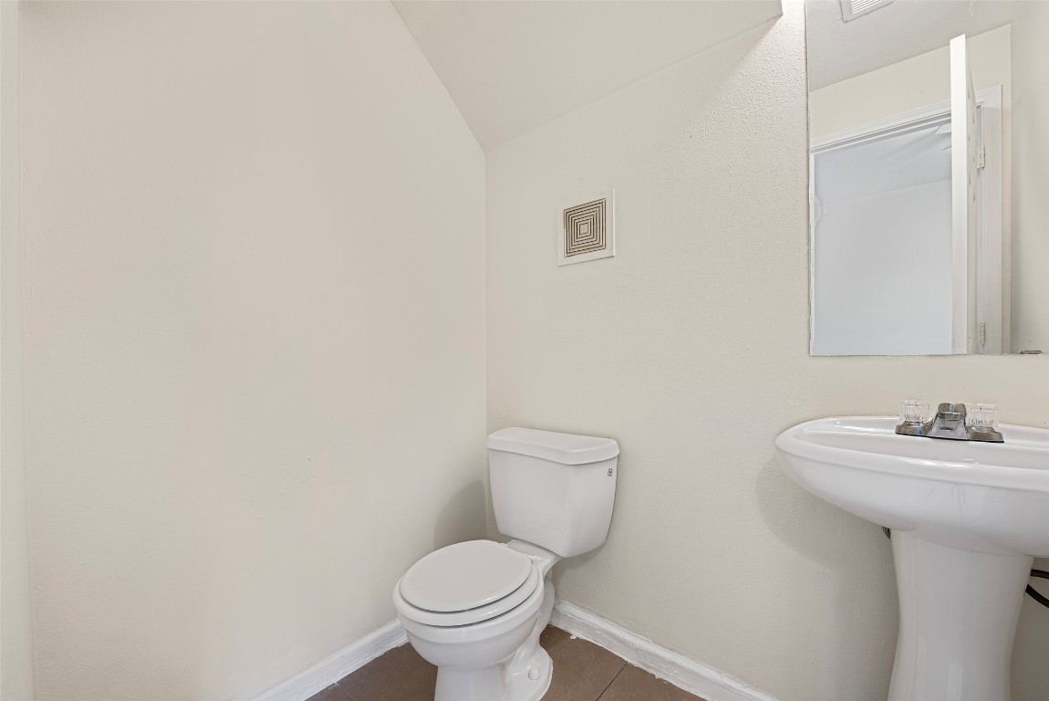 4515 Perry Street, Unit B Houston, TX 77021 - Photo 17 of 26
