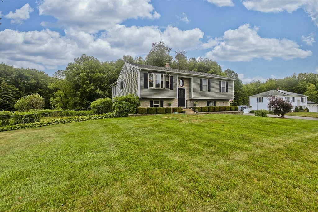 16 Jennifer Drive Granby, MA 01033 - Photo 2 of 42 Gallery Image 2
