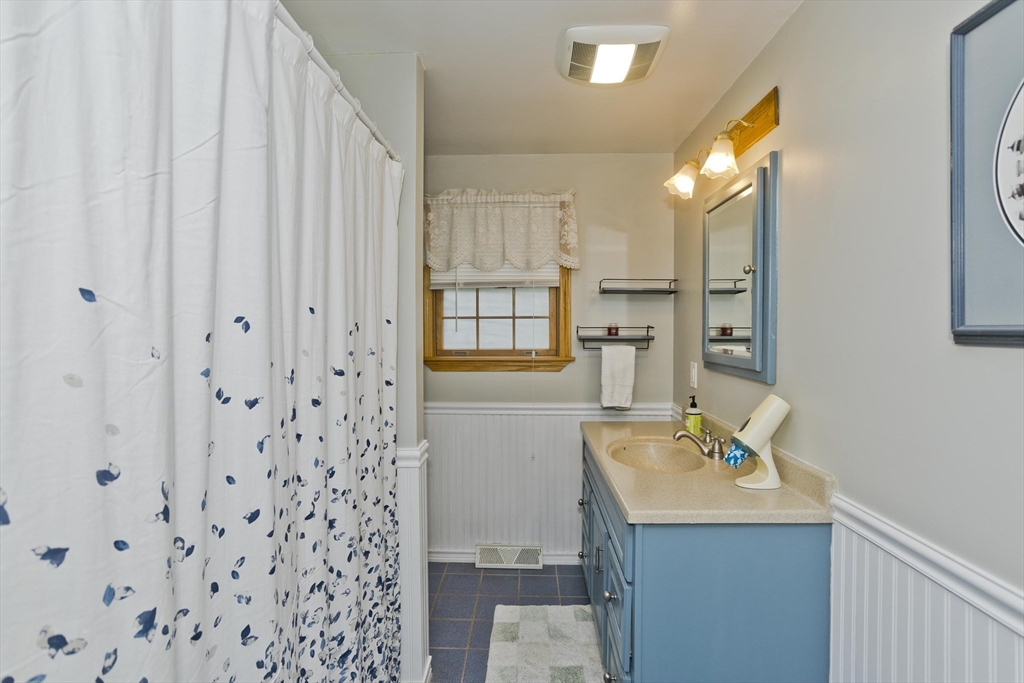 16 Jennifer Drive Granby, MA 01033 - Photo 28 of 42 Gallery Image 28