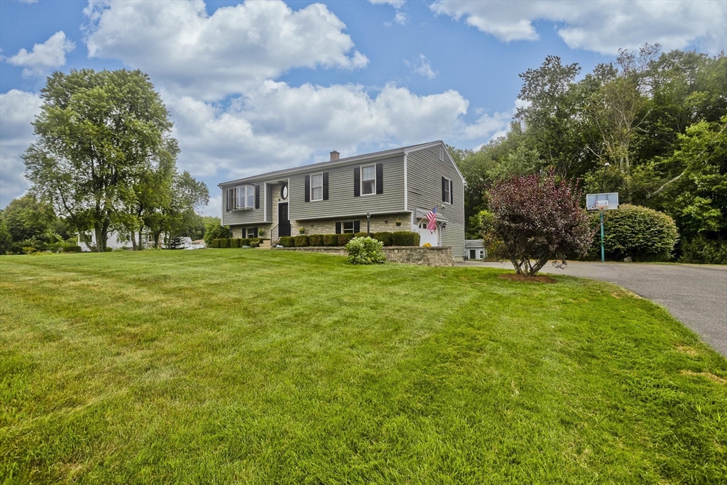 16 Jennifer Drive Granby, MA 01033 - Photo 3 of 42 Gallery Image 3