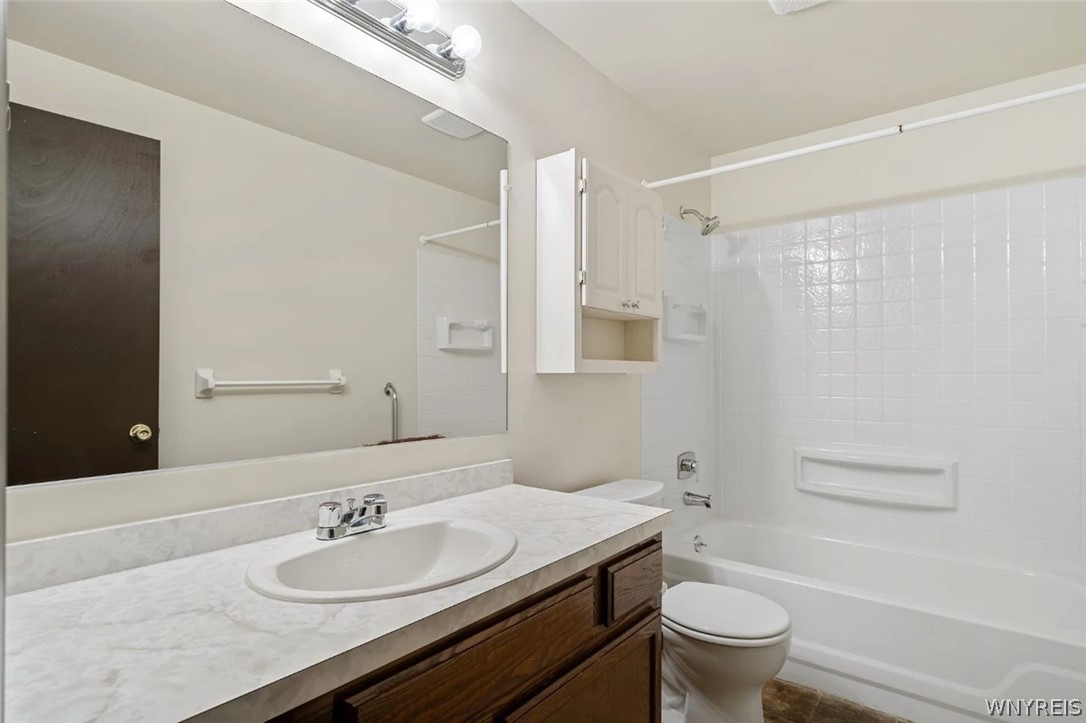 383 South Ellicott Creek Road Amherst, NY 14228 - Photo 13 of 14