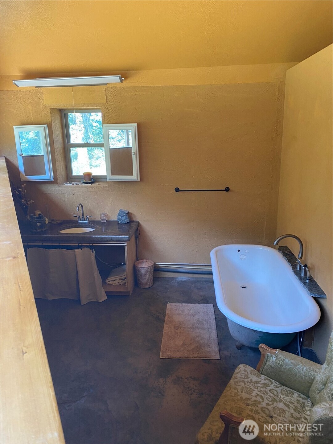 0 Big Springs Ranch Road Wenatchee, WA 98801 - Photo 14 of 26 a living room with furniture and a window