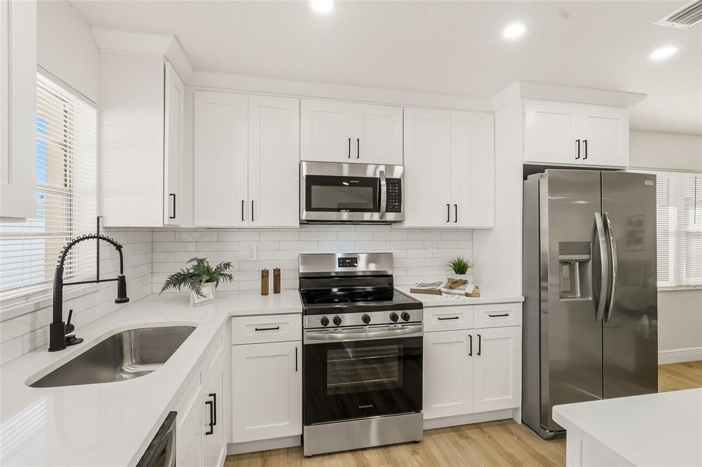 13495 San Rafael Drive Largo, FL 33774 - Photo 12 of 42