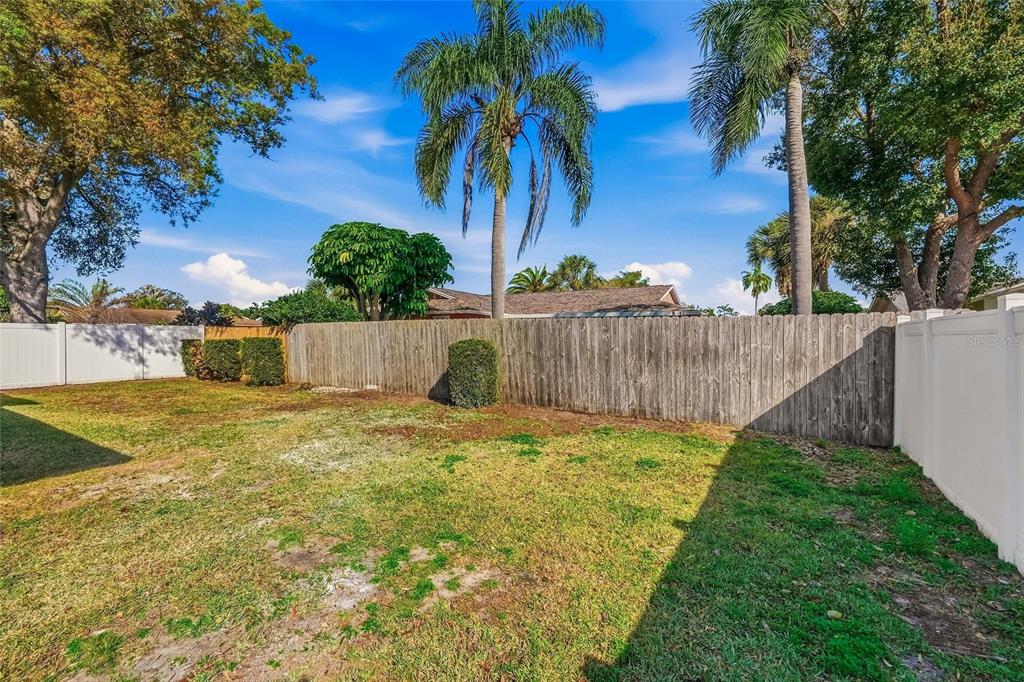 13495 San Rafael Drive Largo, FL 33774 - Photo 31 of 42