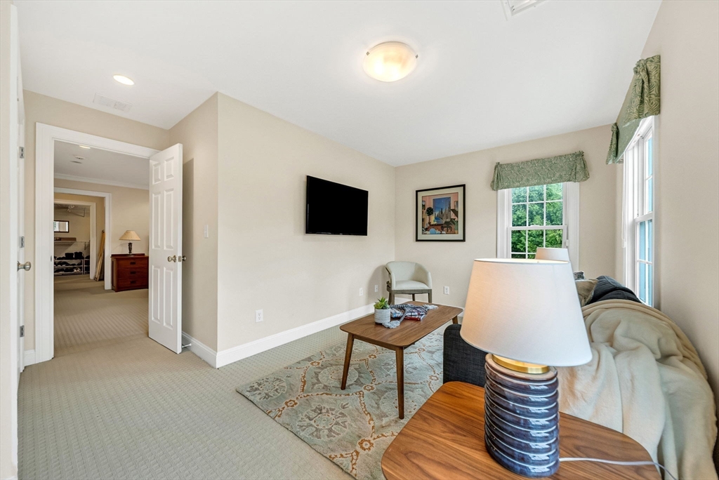 52 Longacre Road Needham, MA 02492 - Photo 21 of 36