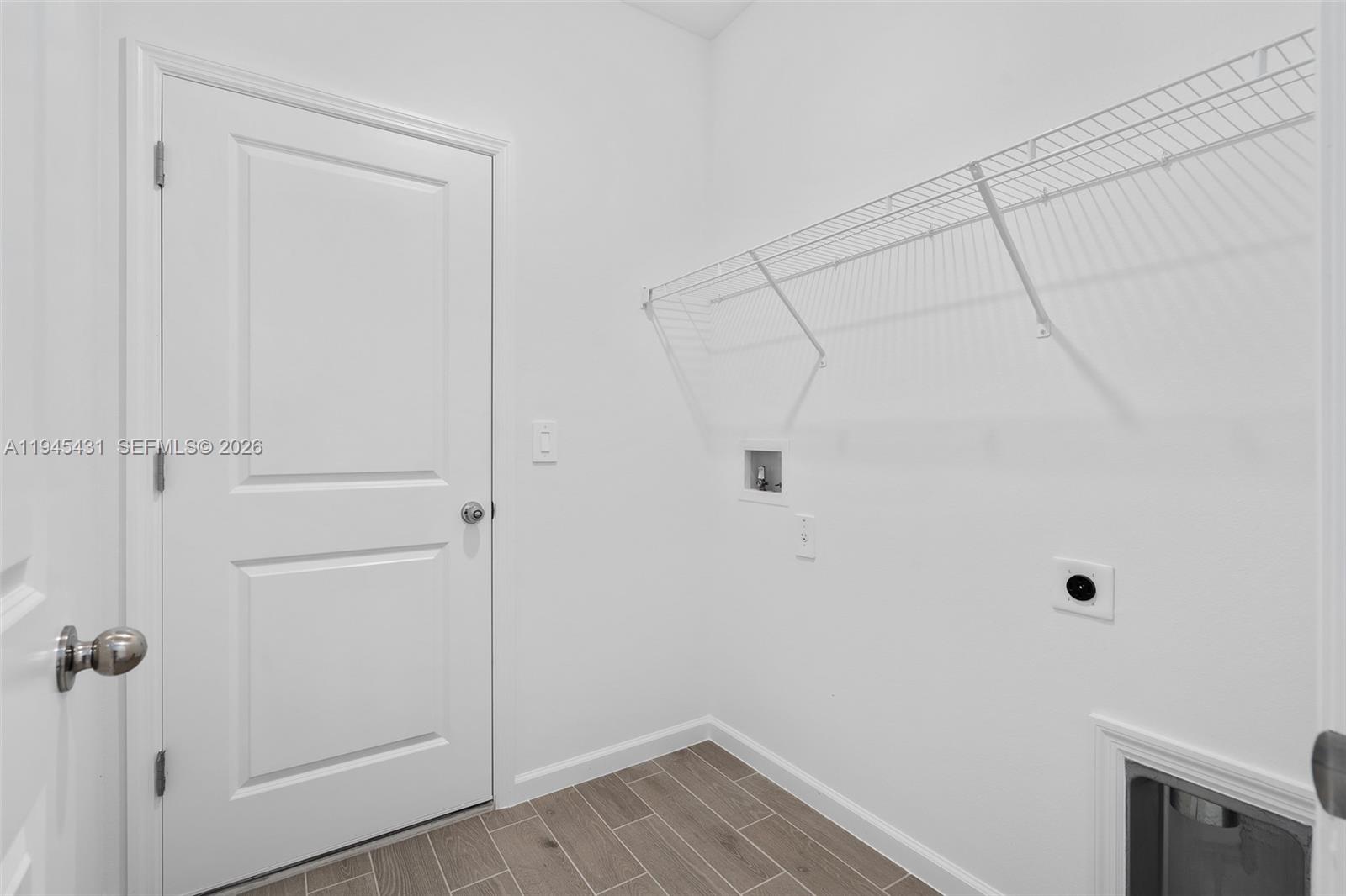 8934 Southwest 69th Terrace Ocala, FL 34476 - Photo 15 of 41 a view of a bathroom