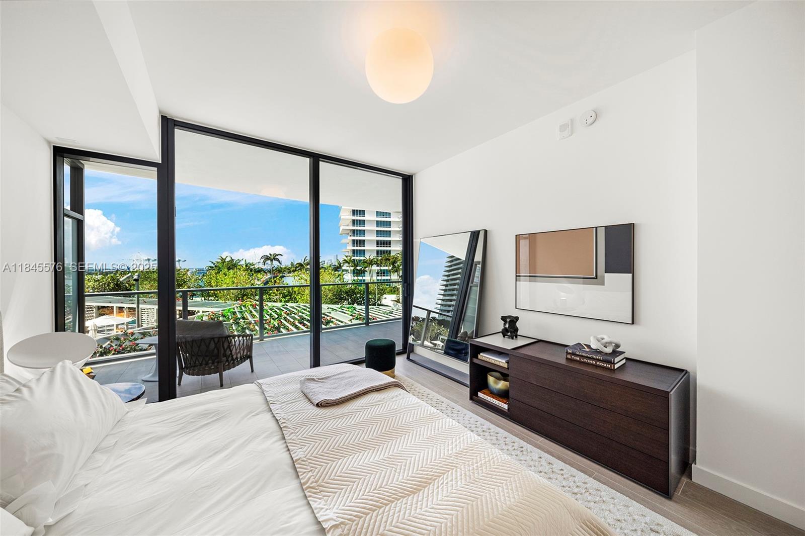 500 Alton Road, Unit 803 Miami Beach, FL 33139 - Photo 14 of 26