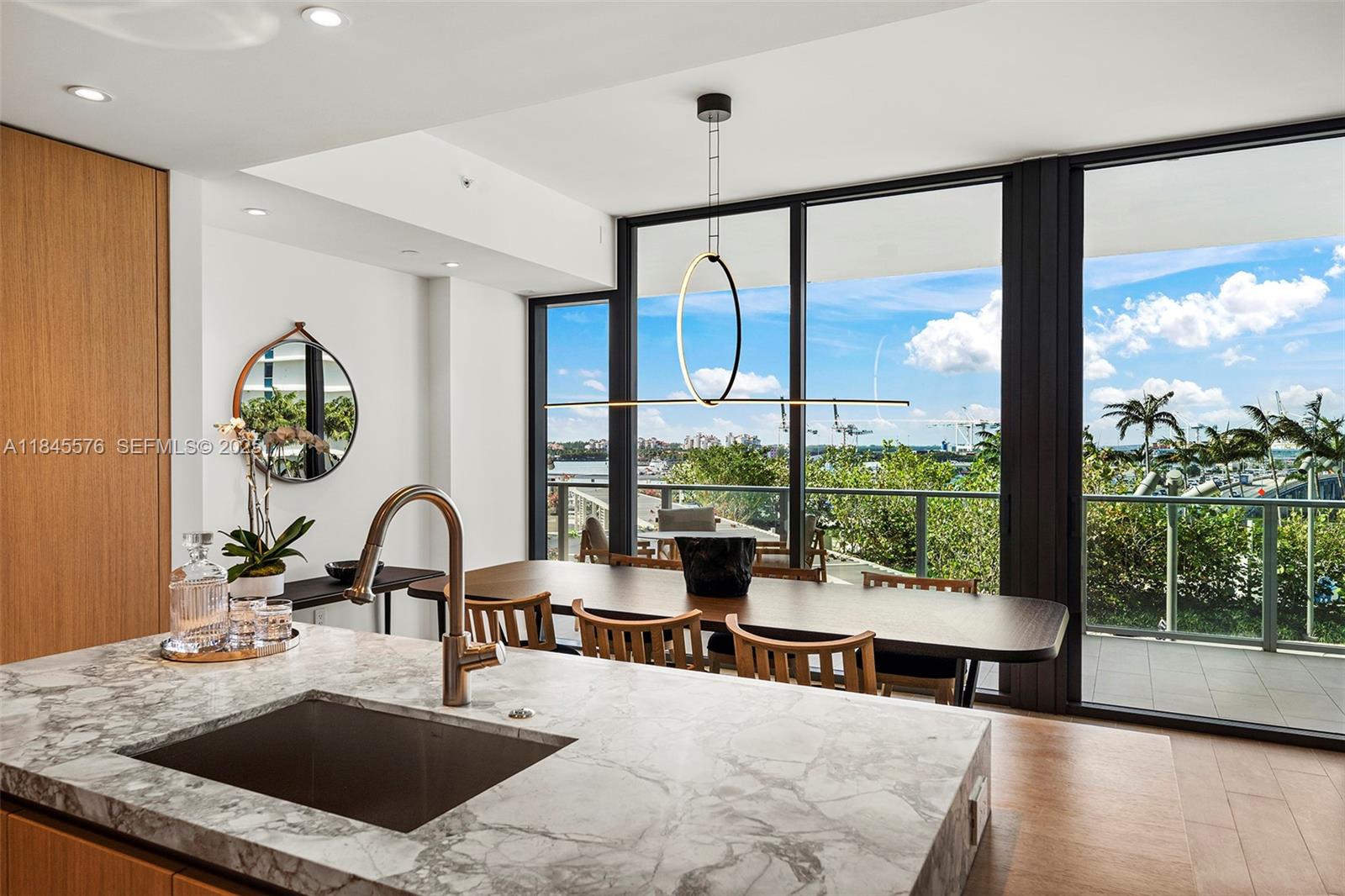 500 Alton Road, Unit 803 Miami Beach, FL 33139 - Photo 5 of 26