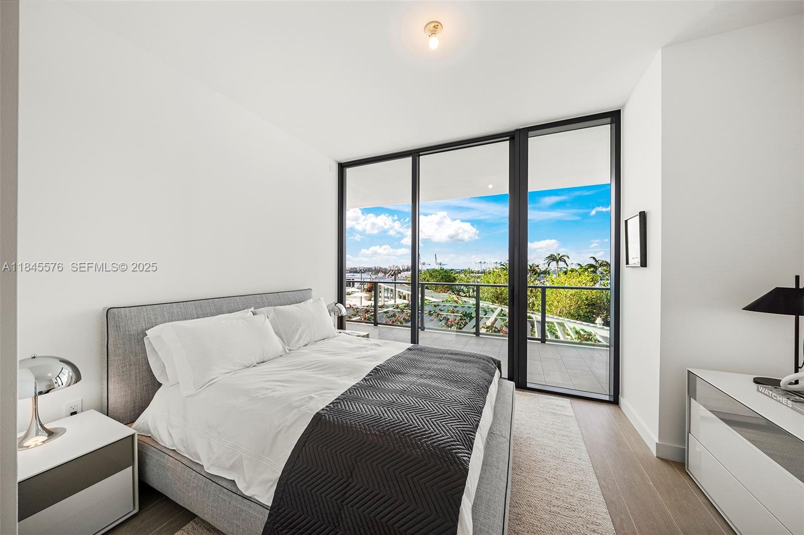 500 Alton Road, Unit 803 Miami Beach, FL 33139 - Photo 7 of 26