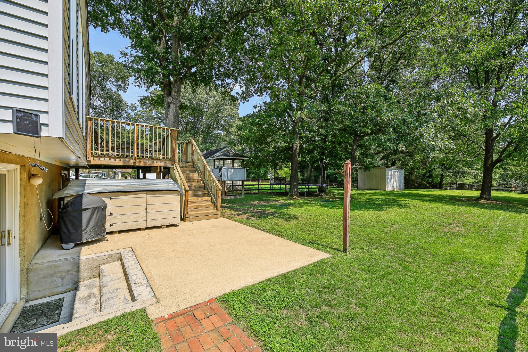 323 Dorchester Road Pasadena, MD 21122 - Photo 33 of 44 Gallery Image 33