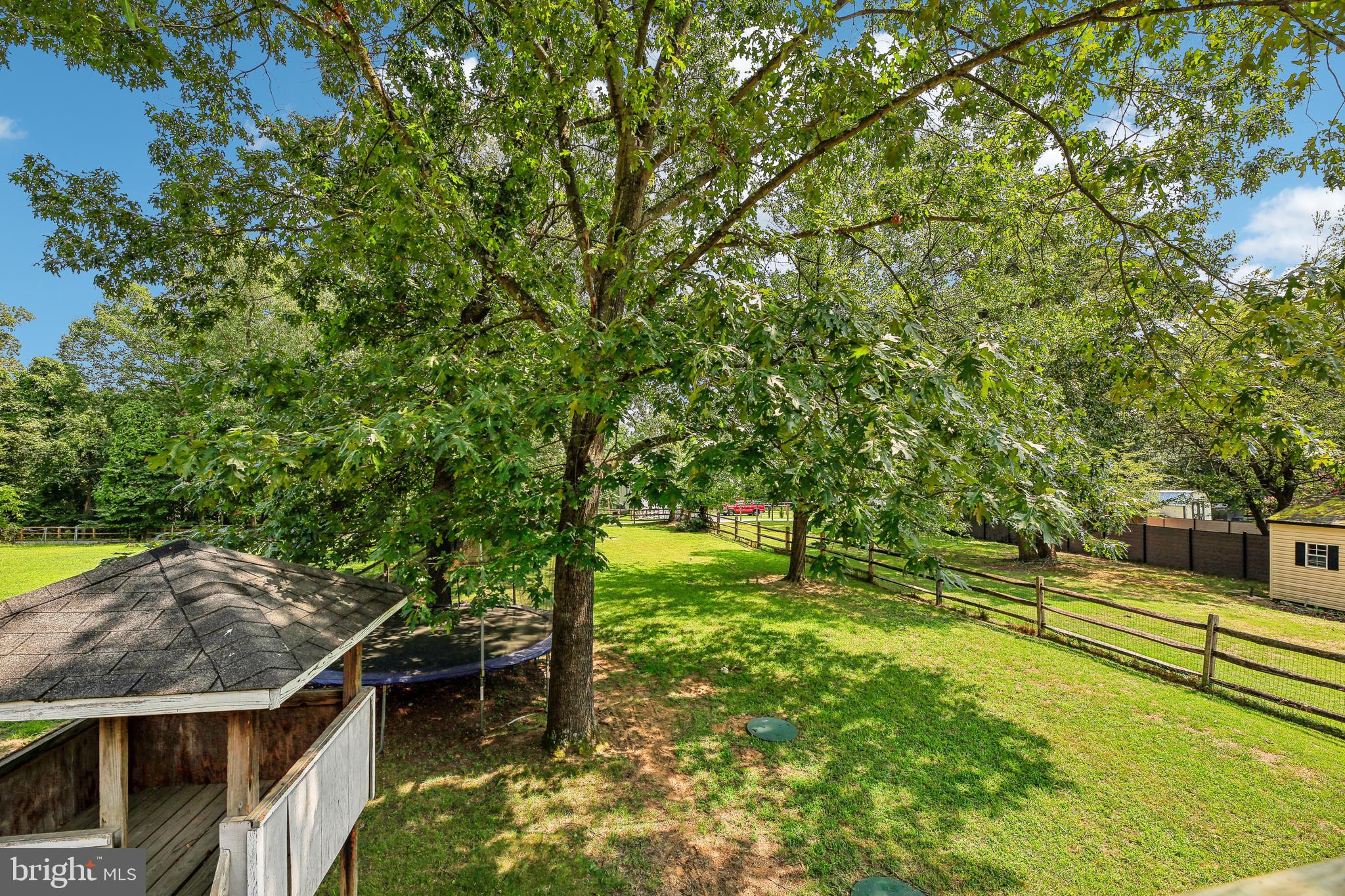 323 Dorchester Road Pasadena, MD 21122 - Photo 34 of 44 Gallery Image 34