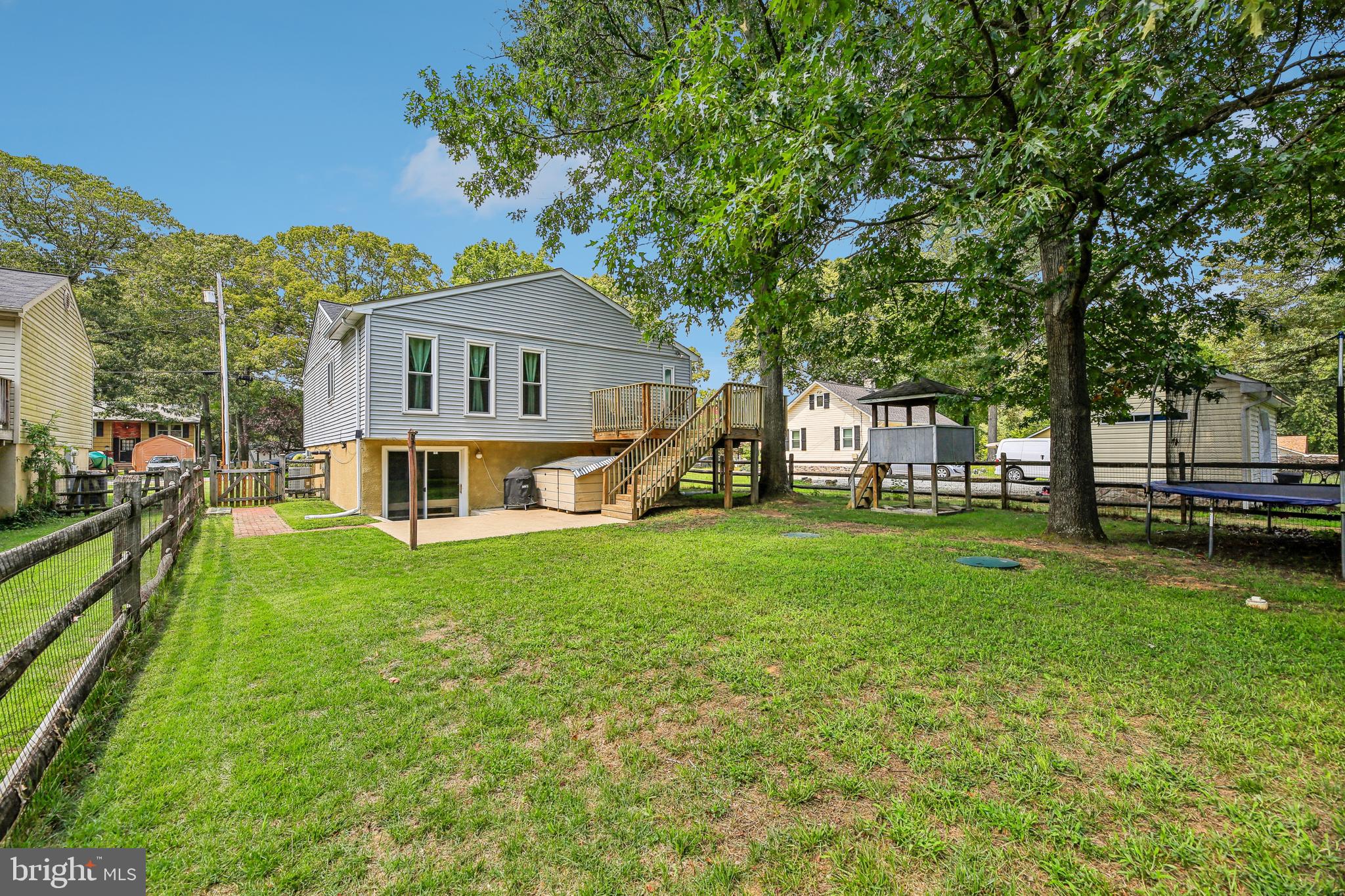 323 Dorchester Road Pasadena, MD 21122 - Photo 36 of 44 Gallery Image 36