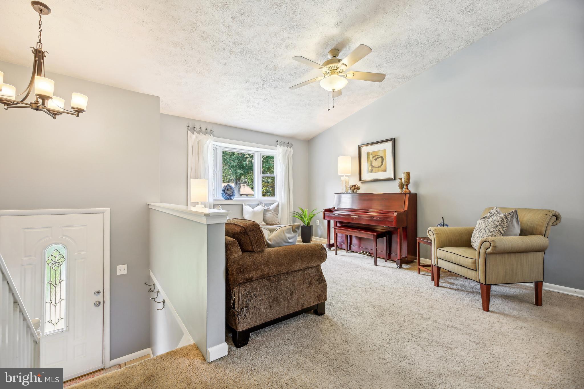 323 Dorchester Road Pasadena, MD 21122 - Photo 5 of 44 Gallery Image 5