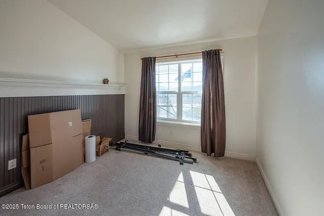 $949,000 | 1002 Lariat Drive, Etna, WY 83118