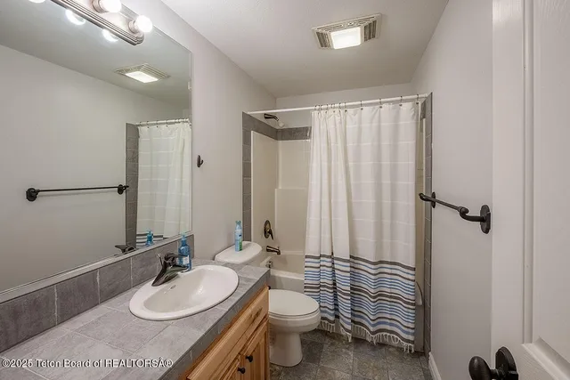 $949,000 | 1002 Lariat Drive, Etna, WY 83118