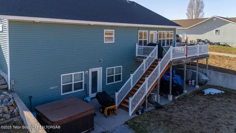 $949,000 | 1002 Lariat Drive, Etna, WY 83118