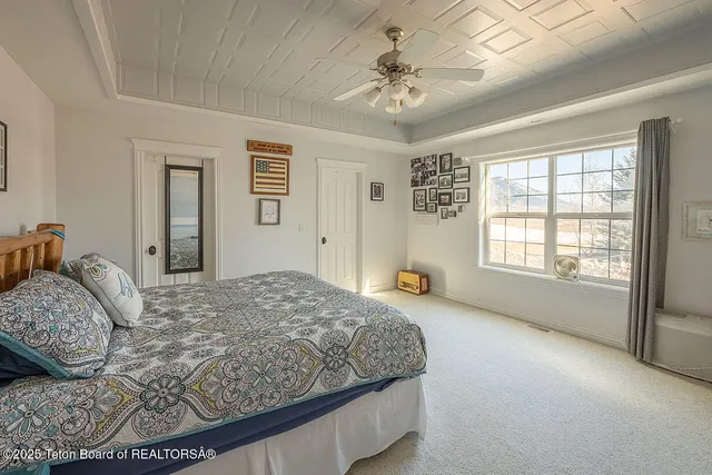 $949,000 | 1002 Lariat Drive, Etna, WY 83118