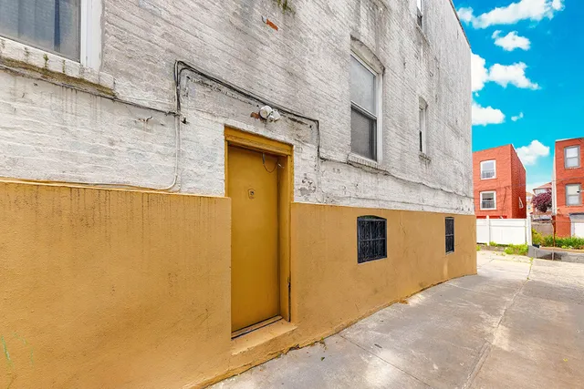 $988,500 | 1317 St Lawrence Avenue | Bronx River