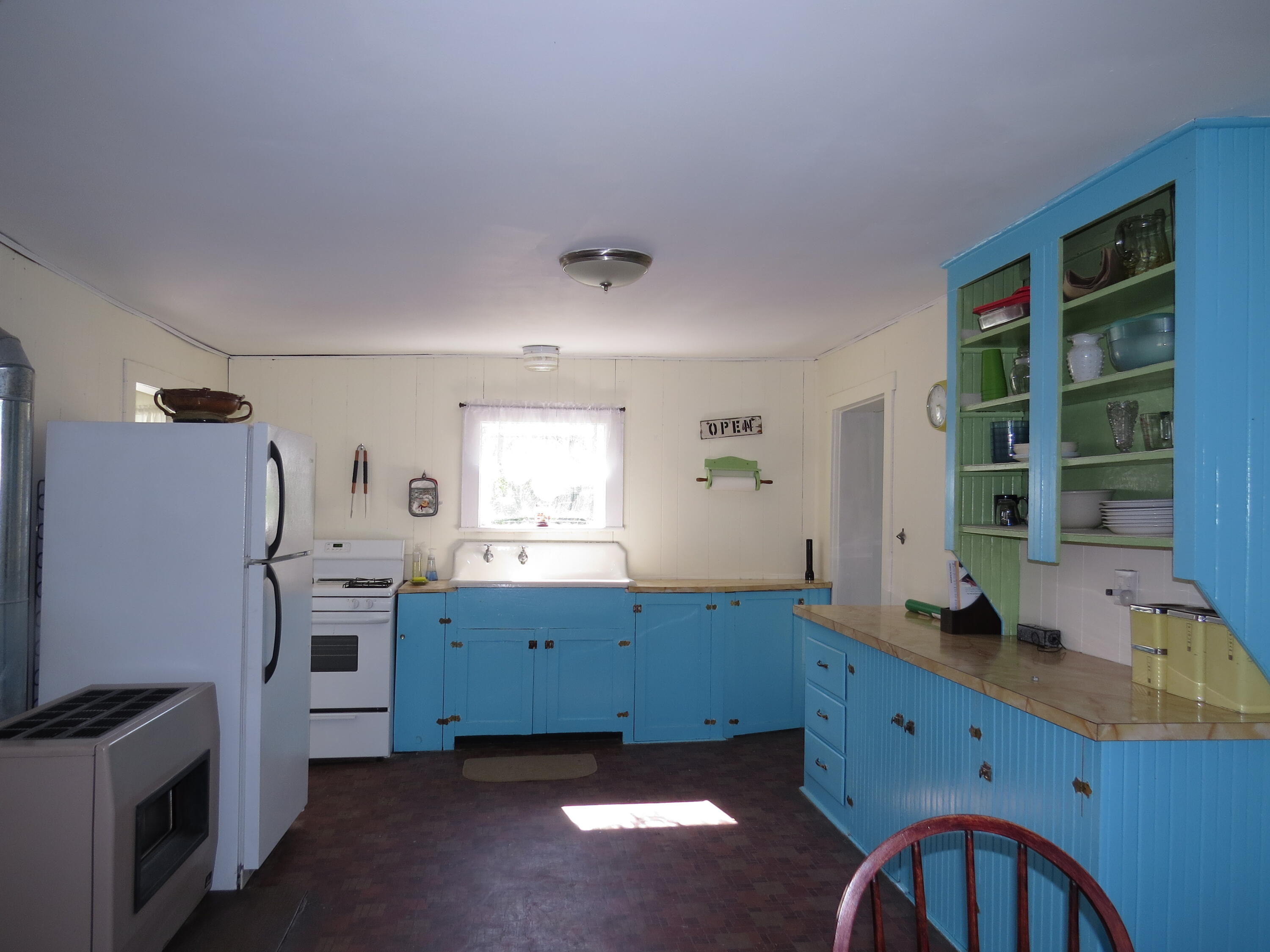 158 River Road Benton, ME 04901 - Photo 7 of 32 IMG_0042
