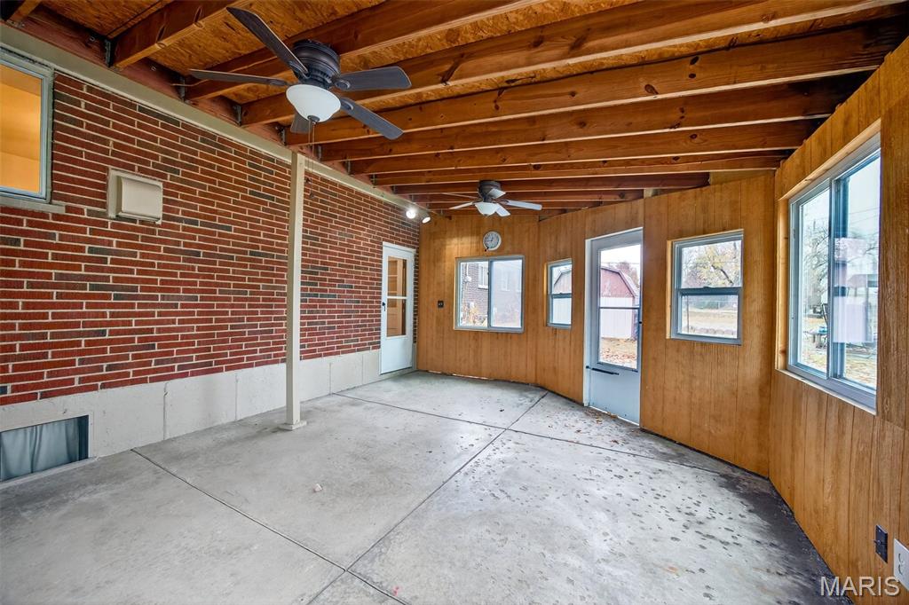 6902 Howdershell Road Hazelwood, MO 63042 - Photo 28 of 41