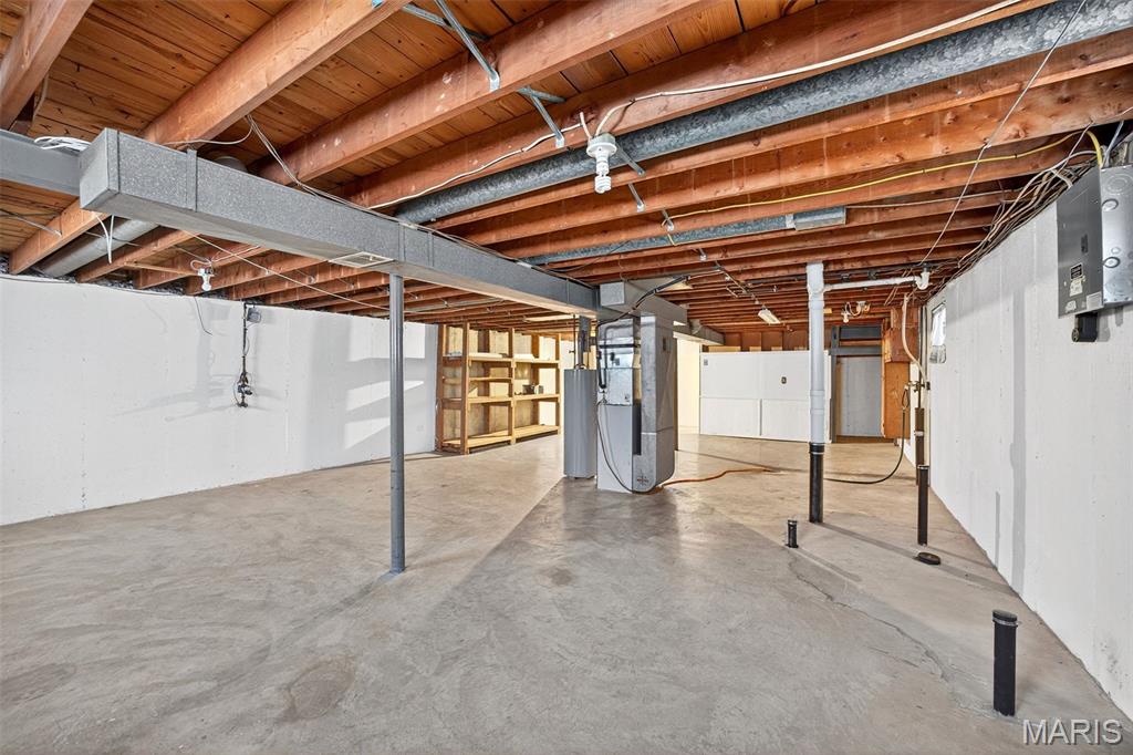 6902 Howdershell Road Hazelwood, MO 63042 - Photo 32 of 41