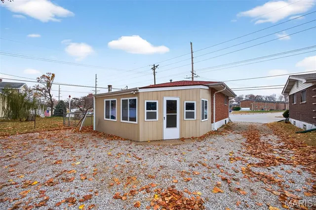 $150,000 | 6902 Howdershell Road, Hazelwood, MO 63042