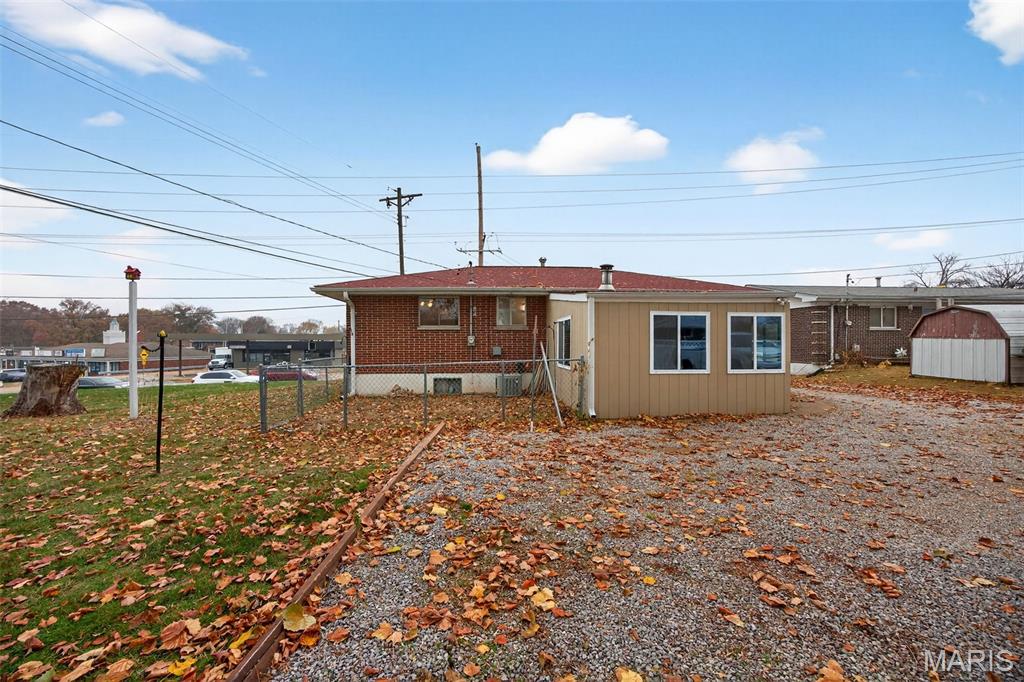 6902 Howdershell Road Hazelwood, MO 63042 - Photo 36 of 41