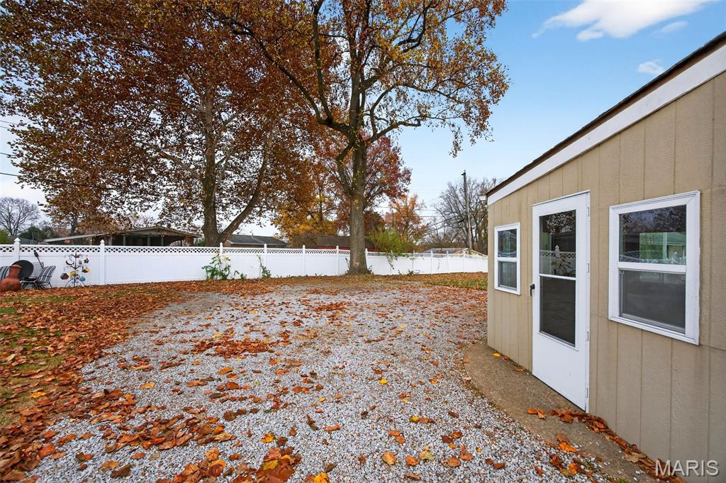 6902 Howdershell Road Hazelwood, MO 63042 - Photo 39 of 41