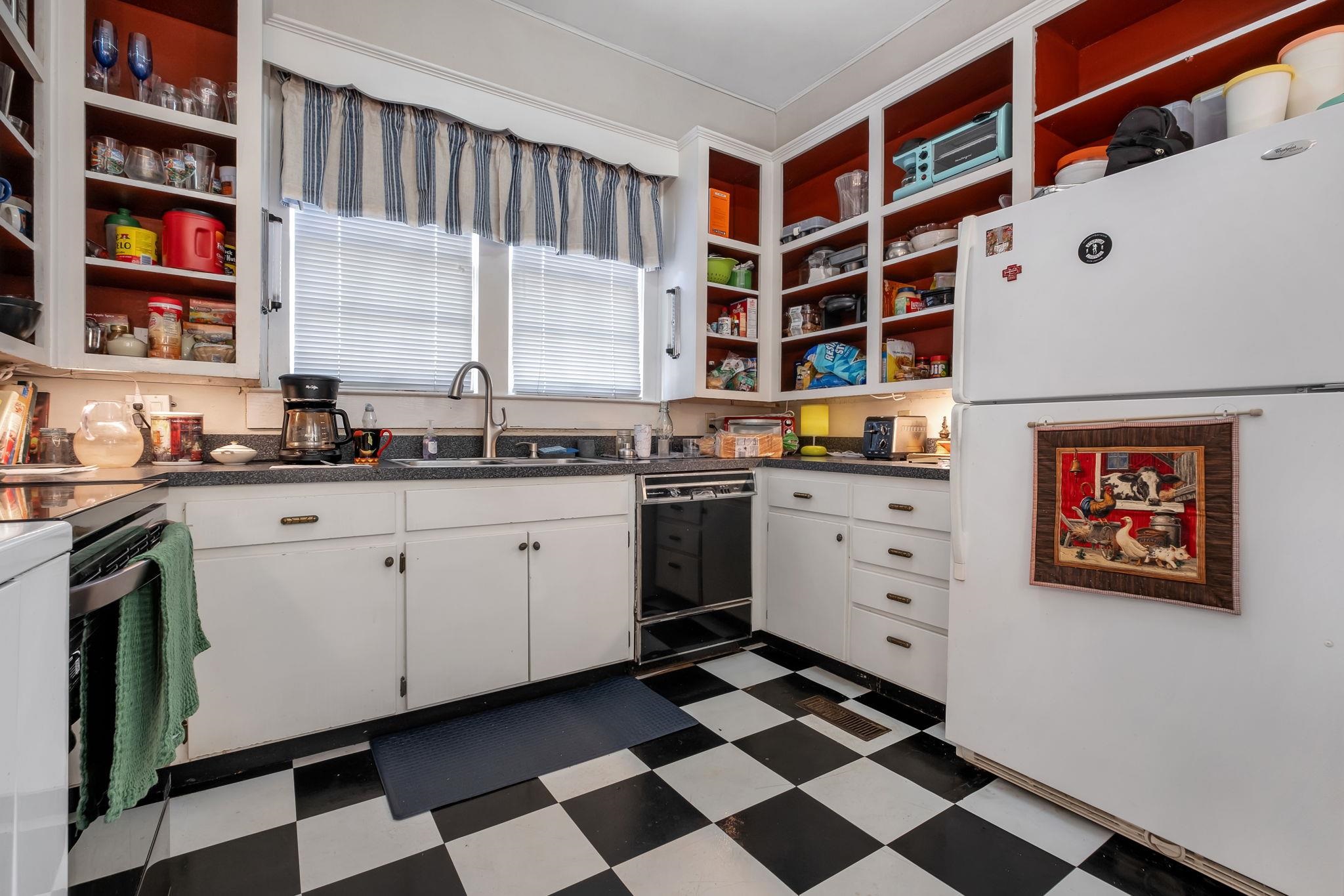 237 East Washington Street Quincy, FL 32351 - Photo 1 of 22