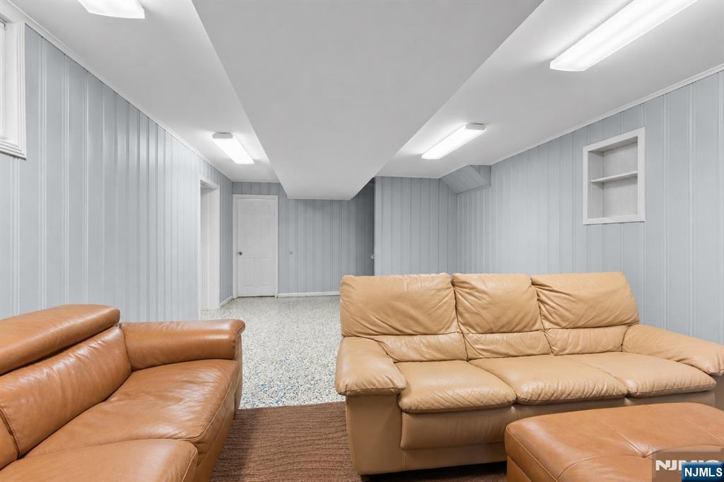 1759 Lilbet Road Teaneck, NJ 07666 - Photo 29 of 41