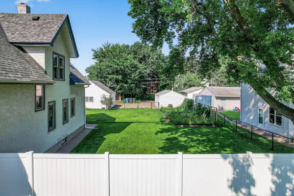 $200,000 | 1538 Washington Street Northeast, Minneapolis, MN 55413