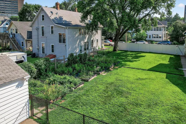 $200,000 | 1538 Washington Street Northeast, Minneapolis, MN 55413