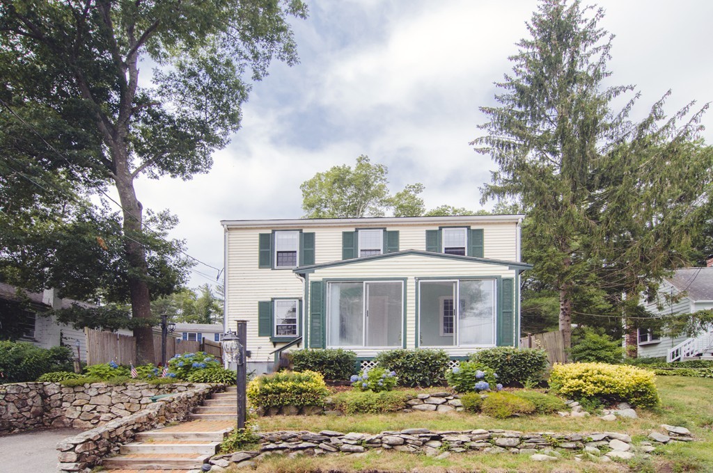 51 Alvern Road Pembroke, MA 02359 - Photo 2 of 30
