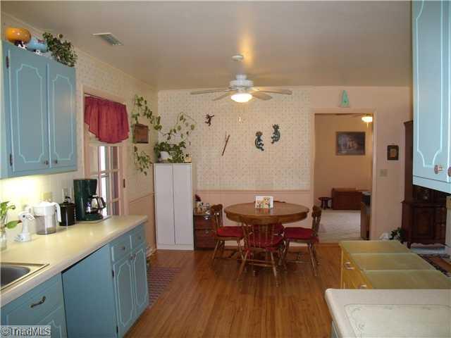 105 Ridgecrest Drive King, NC 27021 - Photo 10 of 15 Dining Room. Nice eating area open to living room.