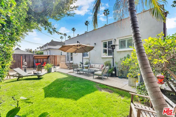 $18,000 | 326 North Doheny Drive, Beverly Hills, CA 90211