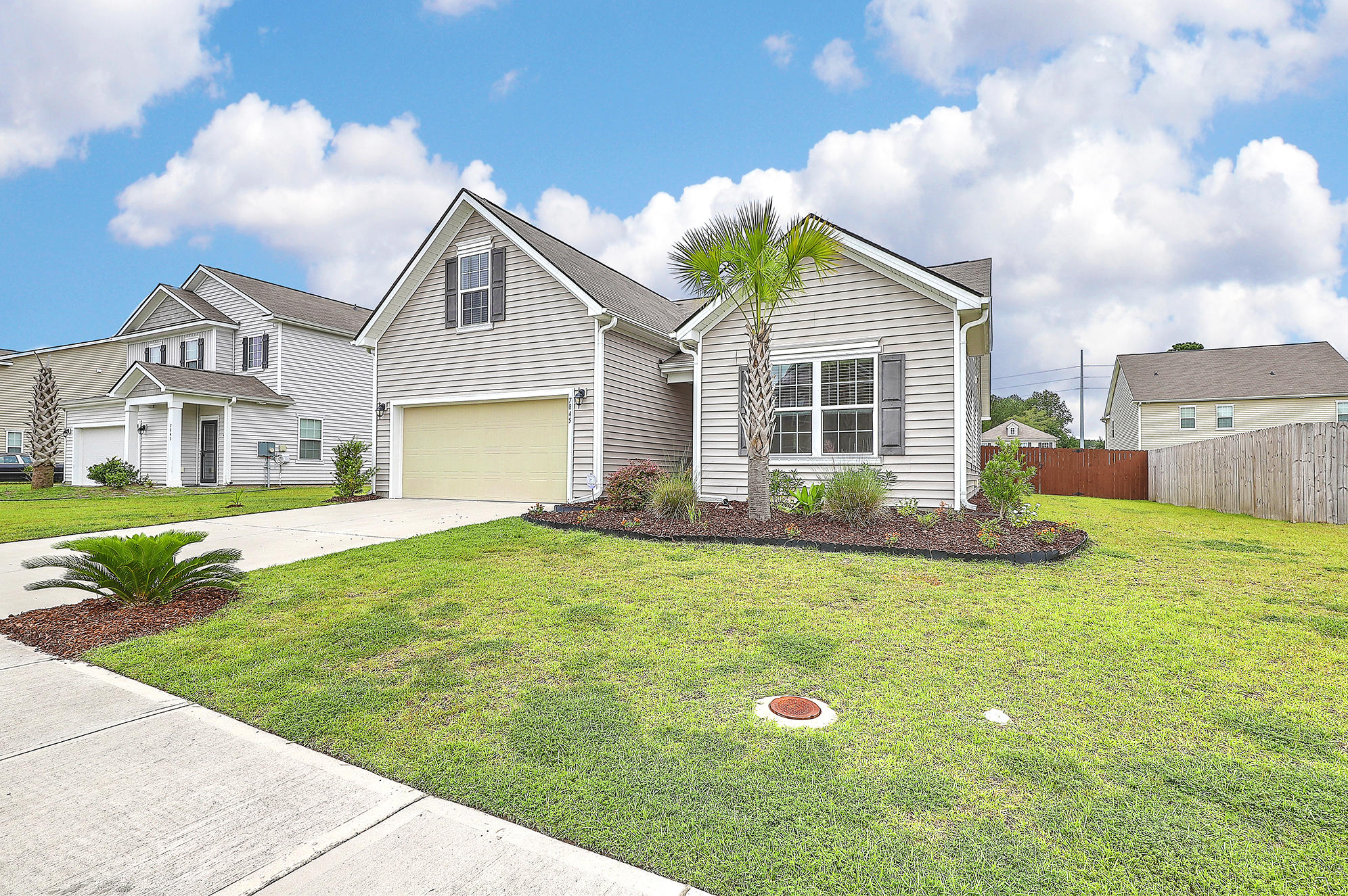 7845 Lumberton Road North Charleston, SC 29418 - Photo 3 of 32 IMG_8549_50_51_52_53_54_55