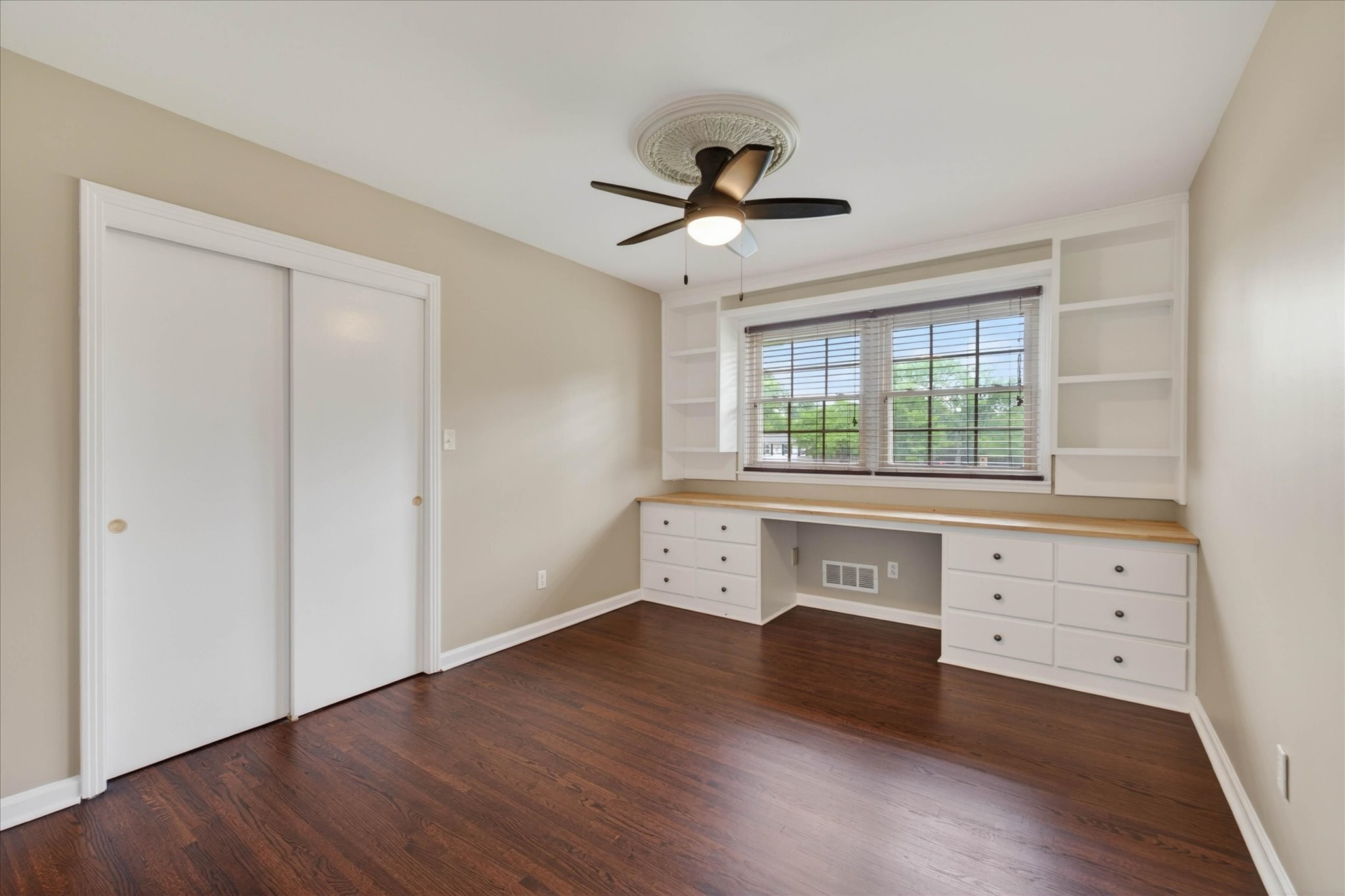 306 Locust Road Clarksville, TN 37043 - Photo 26 of 39
