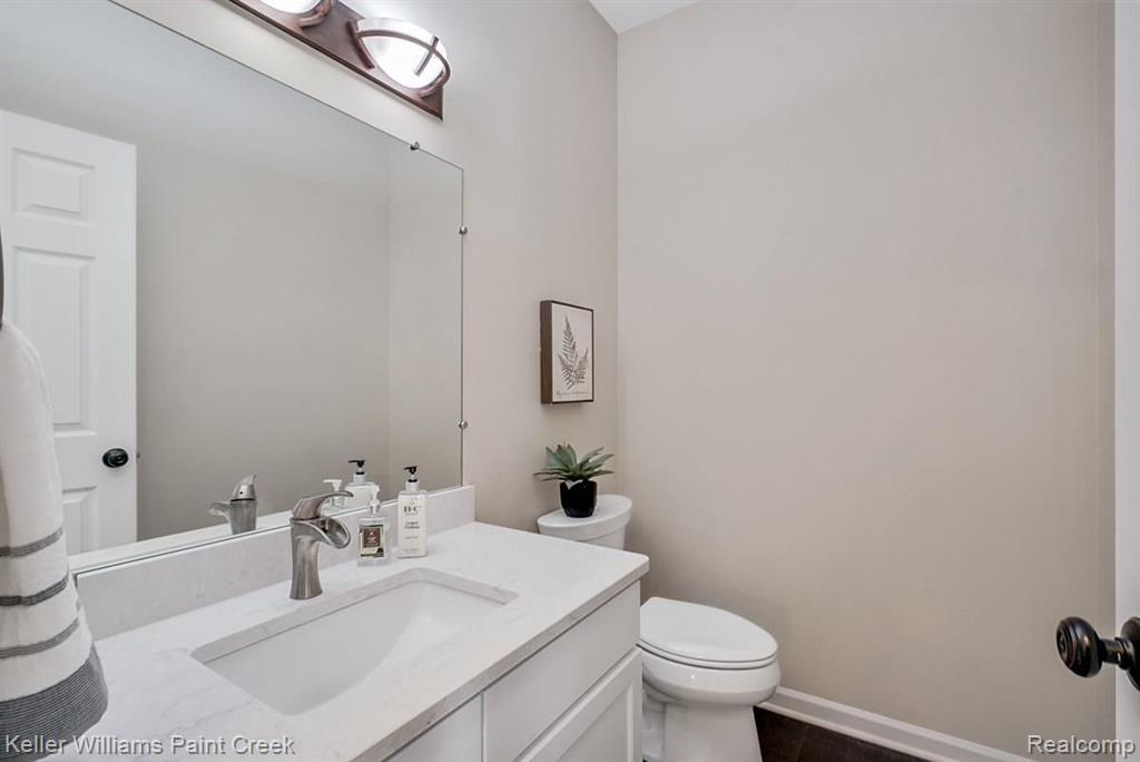 2641 Long Meadow Lane Rochester Hills, MI 48307 - Photo 18 of 38