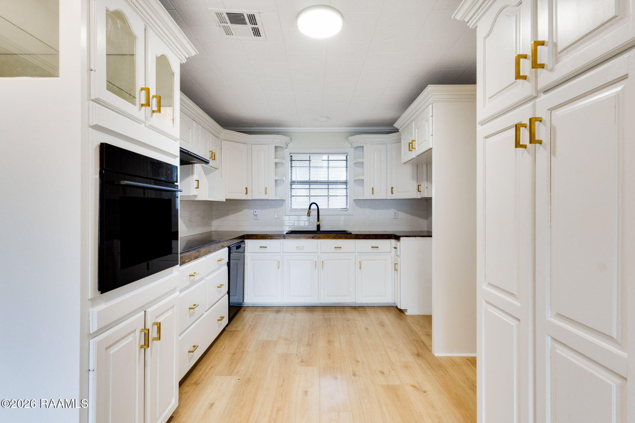 532 Delahoussaye Street Church Point, LA 70525 - Photo 6 of 19 Kitchen