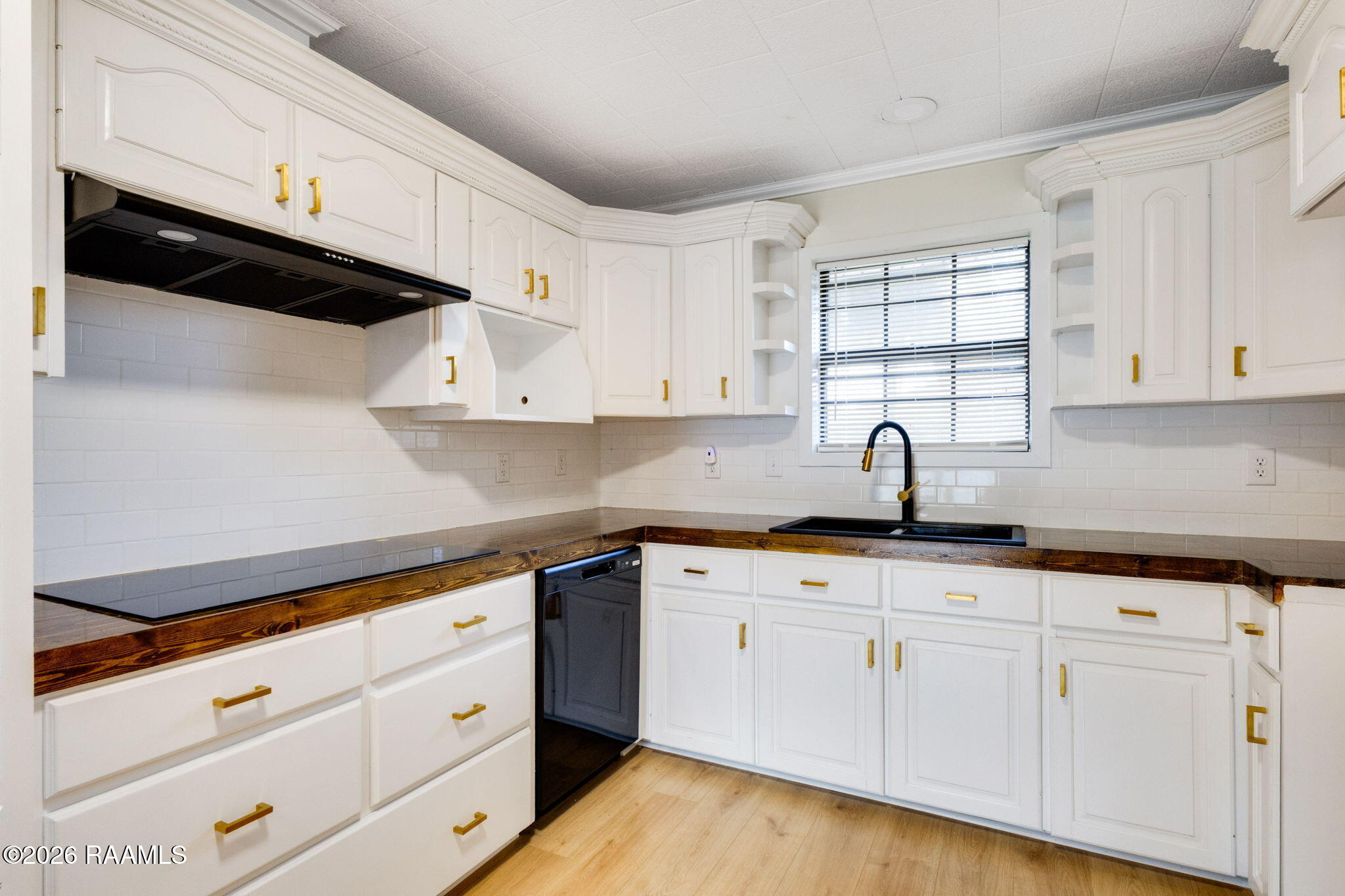 532 Delahoussaye Street Church Point, LA 70525 - Photo 7 of 19 Kitchen