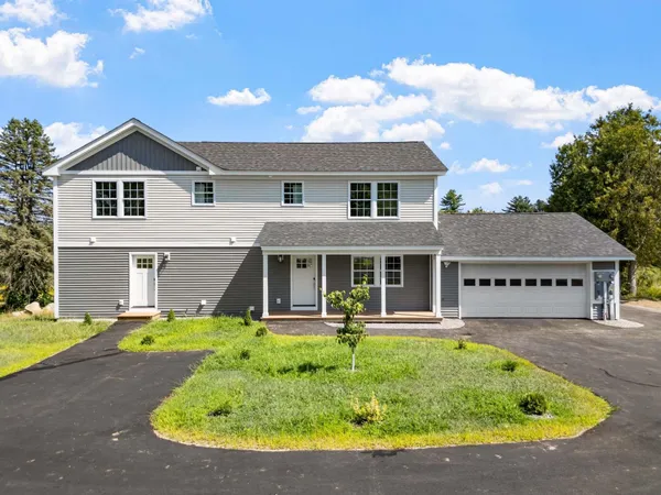 $949,990 | 84 Old Lake Shore Road, Gilford, NH 03249