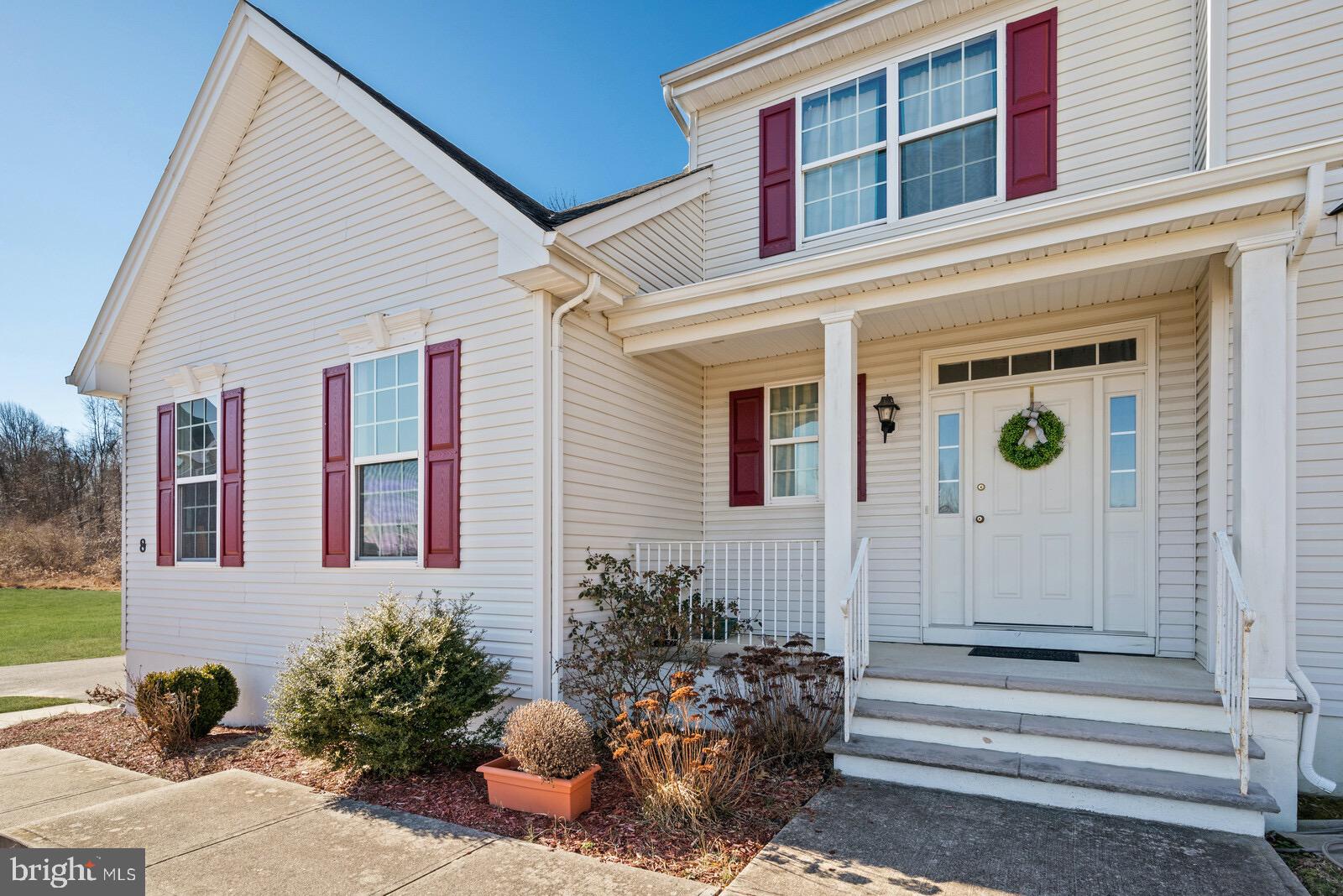 8 Laburnum Close Cookstown, NJ 08511 - Photo 4 of 37 Gallery Image 4