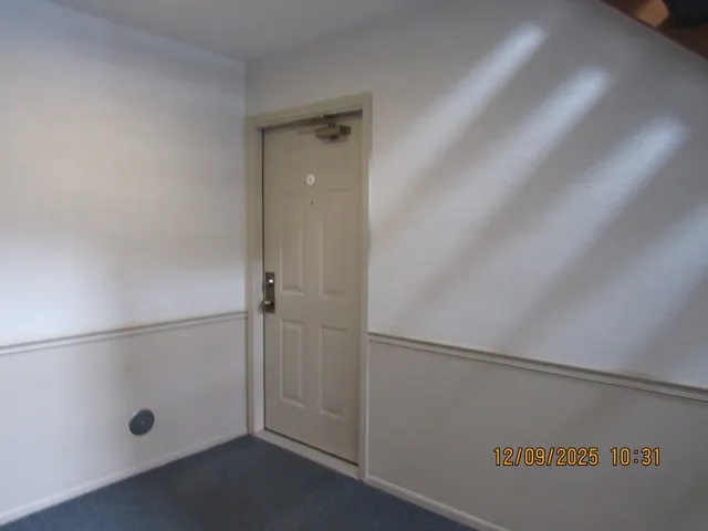 $2,000 | 2790 Glasgow Court, Unit X1, Schaumburg, IL 60107