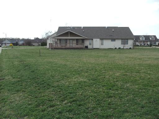 204 Ken Street Dwight, IL 60420 - Photo 4 of 14 a house view with a garden space