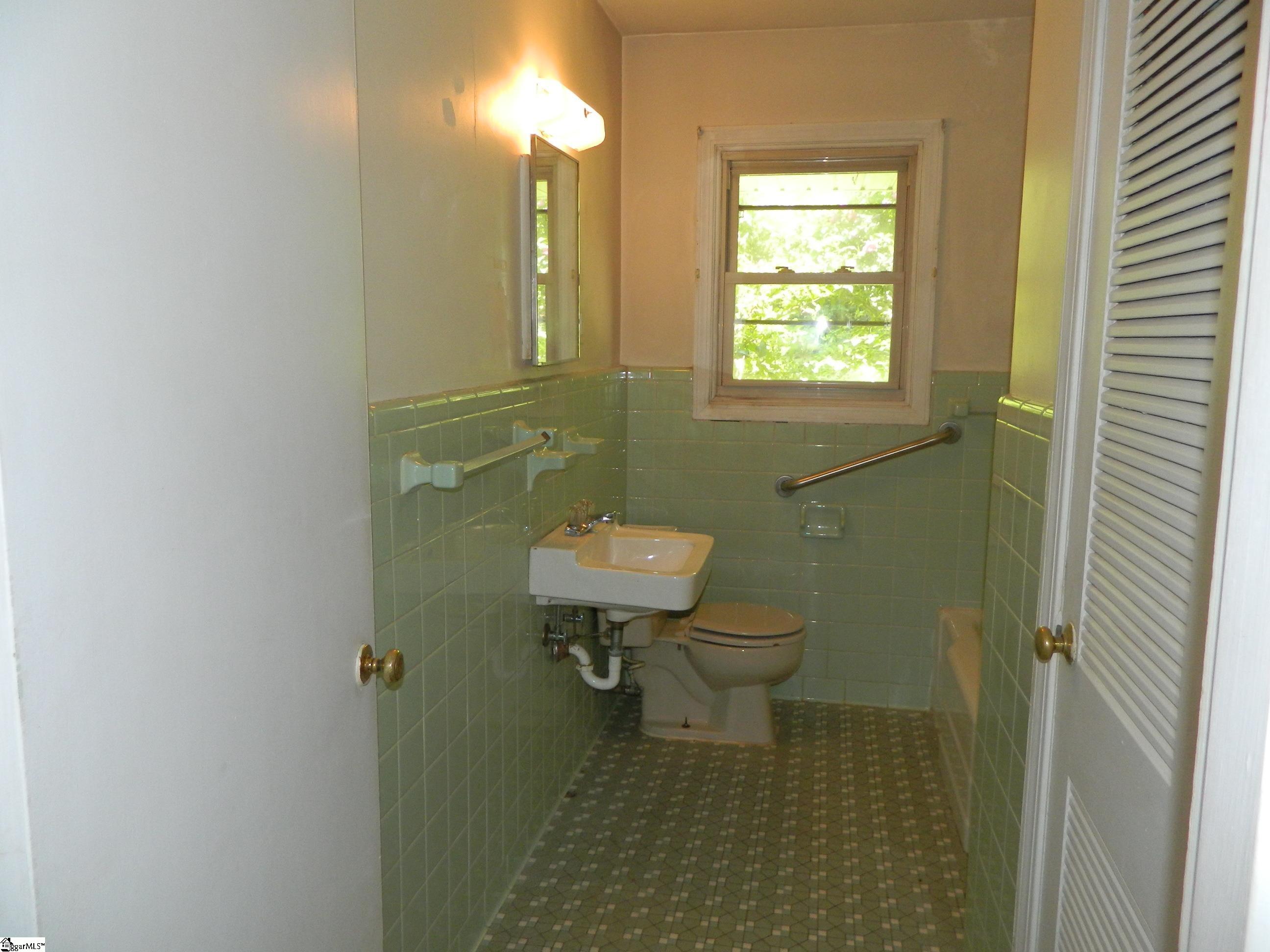2021 Sheldon Drive Anderson, SC 29621 - Photo 17 of 33