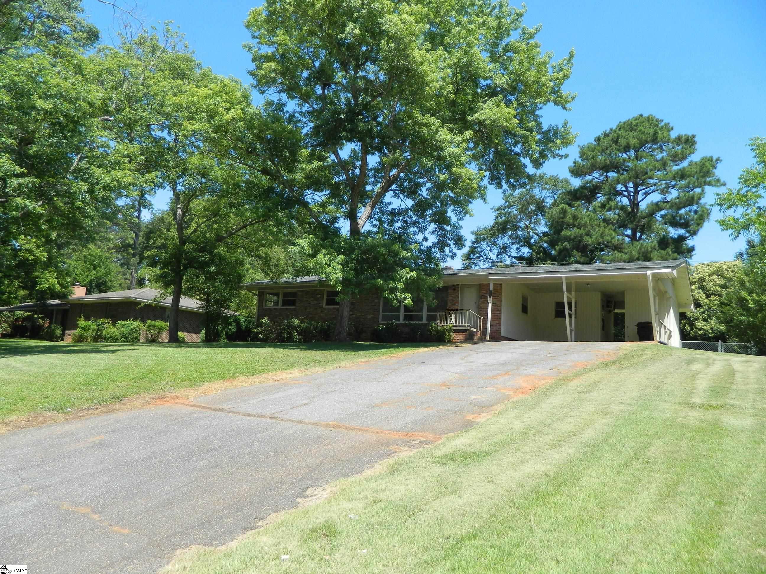 2021 Sheldon Drive Anderson, SC 29621 - Photo 2 of 33