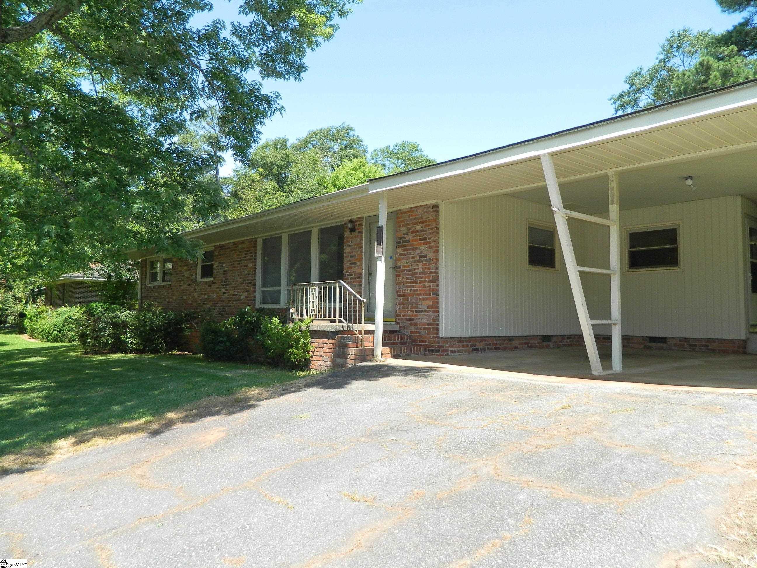 2021 Sheldon Drive Anderson, SC 29621 - Photo 4 of 33