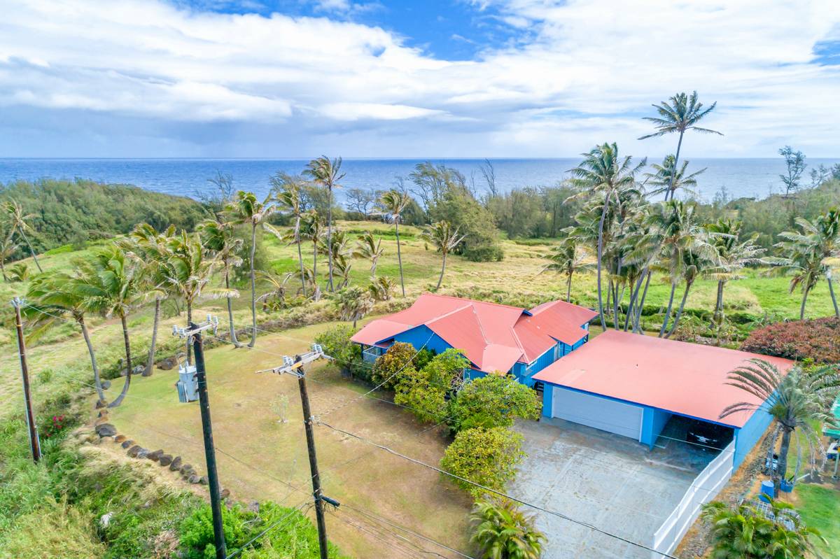 Almost oceanfront with privacy and sweeping views
