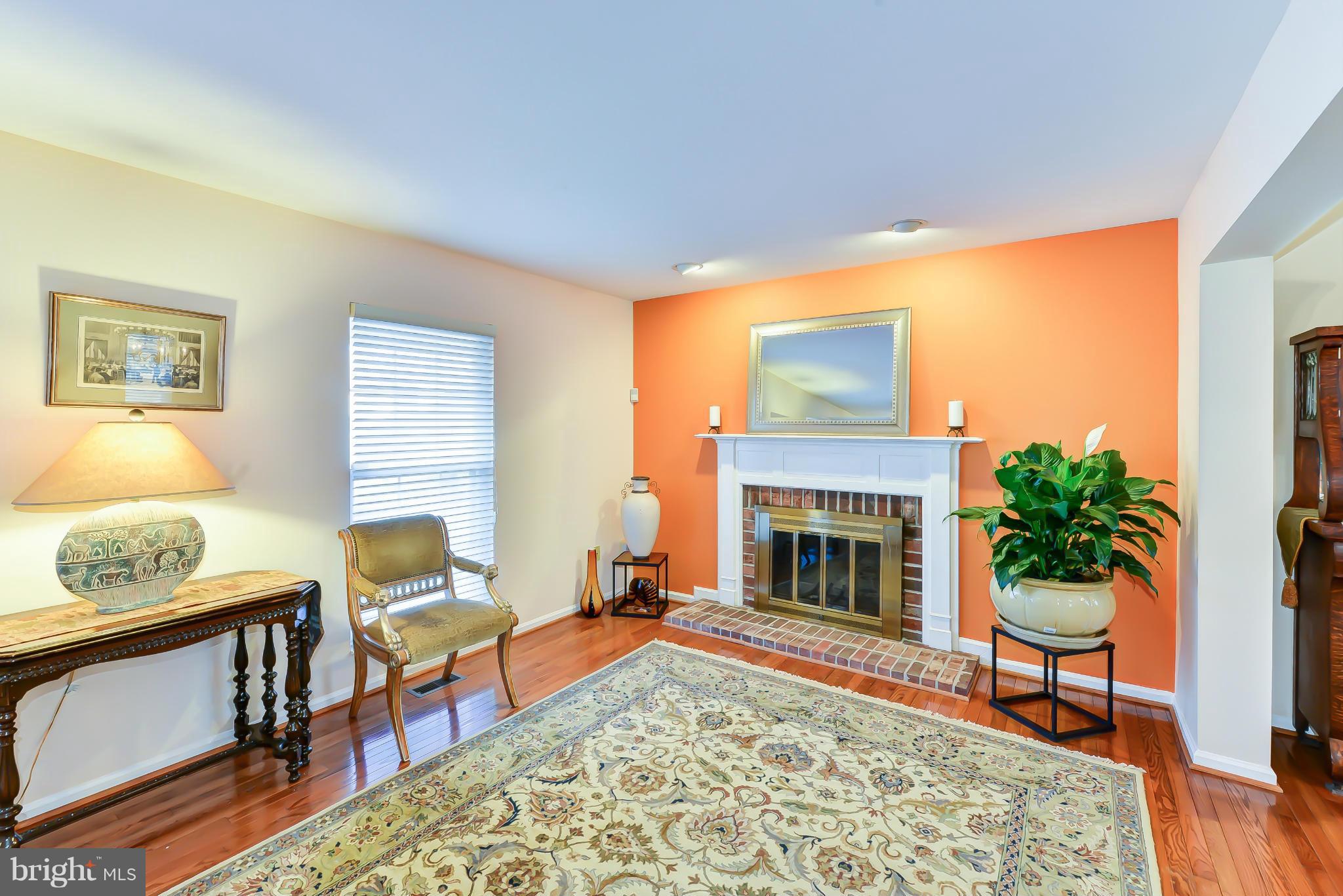 2 Whitehall Court Silver Spring, MD 20901 - Photo 3 of 25 Living Room